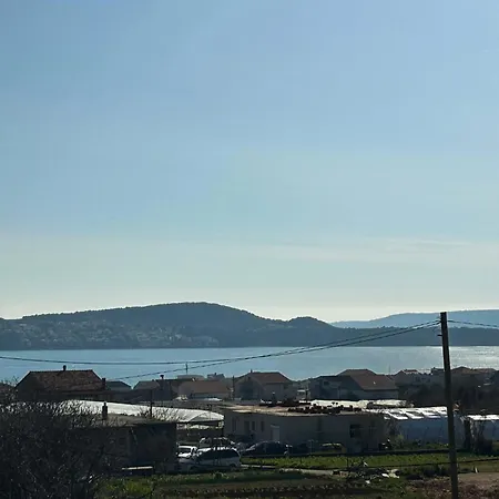 Stunning In Seget Donji Prázdninový dům *
